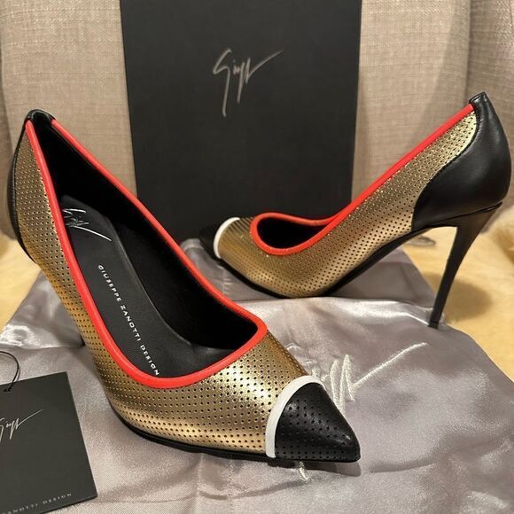 Giuseppe Zanotti scarppa leather pumps size EU 36(US 6)and EU 36,5( US 6,5) NWT - Picture 1 of 14